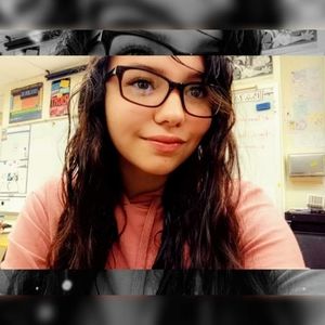 Meet your Posher, Briana